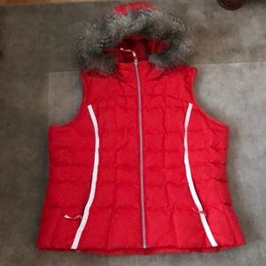 Eddie Bauer good down vest